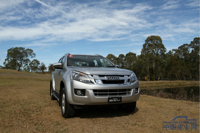 ��λ�߶�Ƥ���Ї�Ƥ���Ј��� D-MAX�M�@�����L��