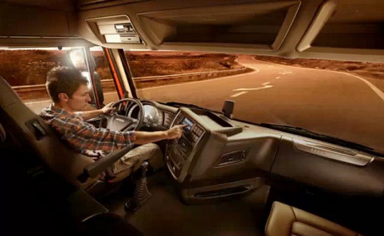 ���S��Stralis&nbsp;360&deg;ҕ�R����ҕ�Xä�^(q��)