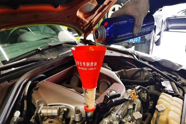 ��ҹ����(d��ng)�r(sh��)��܇(ch��)���ٶ���(d��ng)�ǙC(j��)����ɵĆ�