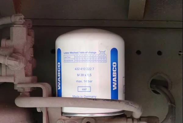 �����׃���@�Ӿ��s�o�Q ��ȻҪ������