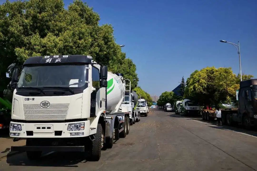 �B�m(x��)4��(g��)�¾���ʽ���L���@��(g��)�������ؿ��Ј�(ch��ng)�ڄ�(chu��ng)�vʷ�¸�