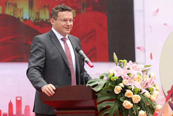 �������Ї��� ����Thilo Halter.jpg