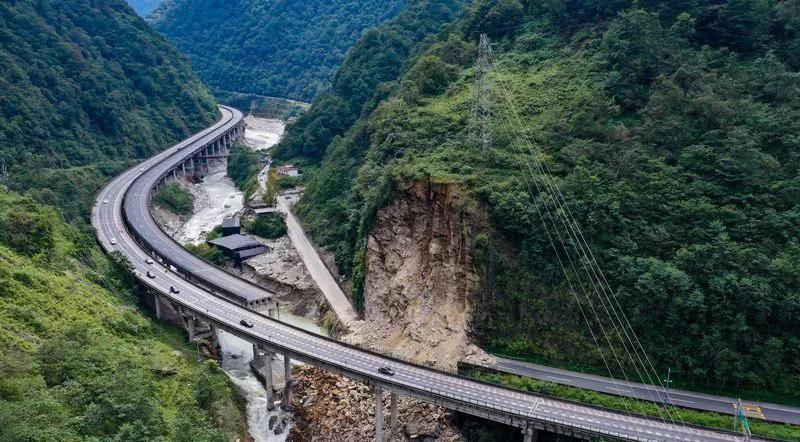 ͻ�l(f��)��ʯ������һSAC1300T�YԮ����������Σ