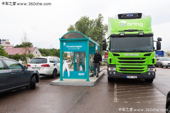 ˹���၆���_(t��i)�W��LNGӢ��(gu��)����