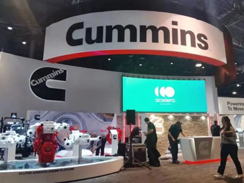 ����˹�yAccelera��̼Ʒ�ƣ��״����౱����չ