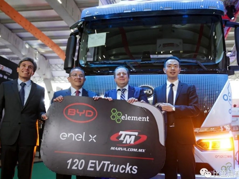 �ȁ�������������������늄�(d��ng)��젿��܇ ���M(j��n)�Gɫ��ͨ�D(zhu��n)��