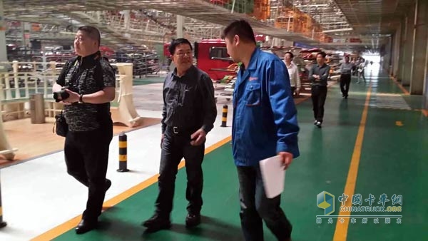 �㽭���dƽ�������f(xi��)��(hu��)�I(l��ng)��(d��o)���^���b�侀