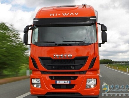 �������S��Stralis Hi-Way ���ǉ�����N���ڷ��������x