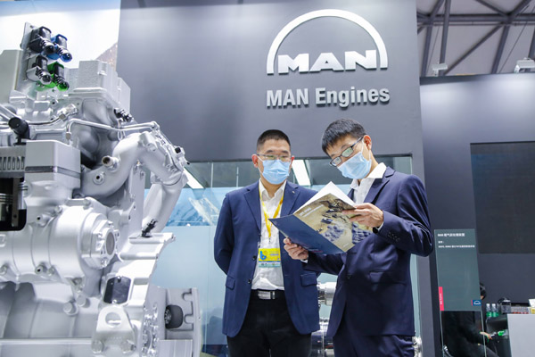 2.����֮�g ��չ���V ���������c(di��n)���Ϻ����Rչ.jpg