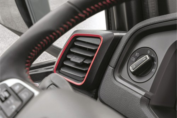 4.�tɫ�bp��Ԫ��͹�@����TGX Individual Lion S���\���L(f��ng)��.jpg