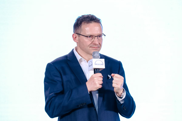 1. �˷��R�� ����ʢ�� 2021�����Ї���(j��ng)�N�̕��h�ɹ��e�k (1).jpg