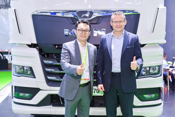 1.ȫ��TGX�ځ������չ����  �����x����������I(y��)��Ч�l(f��)չ.jpg