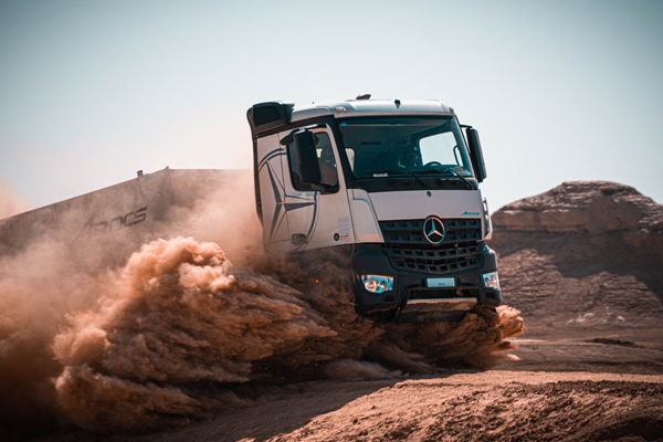 �D4 ԽҰԇ�{����÷ِ��˹-���YArocs�Įa(ch��n)Ʒ��(y��u)���ڷ���b·���ϵõ�������M�µ�չ�F(xi��n).jpg