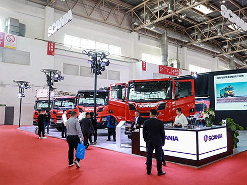 ˹���၆����܇(ch��)�ױP(p��n)����ڶ�ʮ�Ç�(gu��)�H����չ