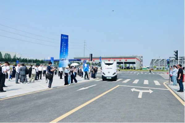 �|�L(f��ng)OpenVAN��e&ldquo;�ż��r(sh��)��&rdquo; �o(w��)������܇�W(xu��)��(hu��)��&ldquo;��(j��ng)��(j��)&rdquo;���~���o��I(y��)����1684.jpg