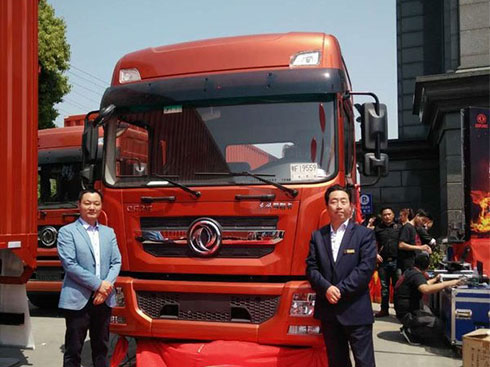 �|�L(f��ng)�п�D12ȫ���װl(f��) ���Є��N4000�v