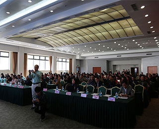 �׌��Ї�(gu��)��(gu��)�H����܇(ch��)���㲿��չ�[��(hu��)����ɽ�e�k