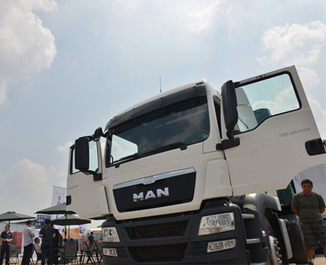 ��������ʩƽ�ѣ�����ˮ���x�����������������Ҹ�