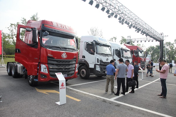 �Ј�֮����߀��؟�κ����  ����������Ʒ���ա�