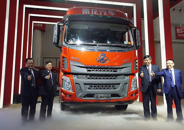 �f���س� ������܇�e�k��УLOGO�O(sh��)Ӌ��ِ