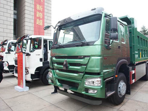 �G���ˁ��u���D������HOWO 7��늻����ж܇