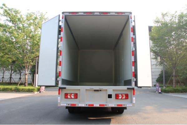 4��4���L(zh��ng) �����ǿ� �칤�h���p�����܃r(ji��)ֵ߅��(���˲��޸��^(gu��))843.jpg