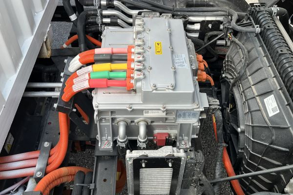 ����܇֮�ѡ���(qi��ng)���� �߳��d �W����{(l��n)EL-plusɽ�^(q��)��v��ɽҰ908.jpg