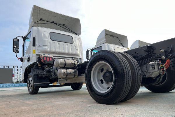 ����܇֮�ѡ���(qi��ng)���� �߳��d �W����{(l��n)EL-plusɽ�^(q��)��v��ɽҰ1341.jpg