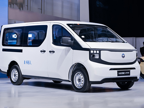 �L���P��V919�sҫ�愓(chu��ng)��·�ϵ�Ӳ�˴�n