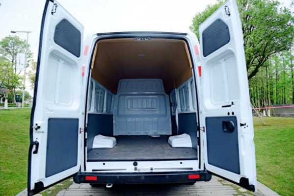 ����ͨV8E~V10�p܇(ch��)Ʒ�b ��(f��)�d̖(h��o)�c��(m��ng)�����γɞ��µĳ���1466.jpg