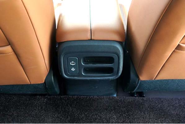 ����V6��һ�v܇����b�¿��ѵ������c���ӣ��o��I(y��)����1055.jpg