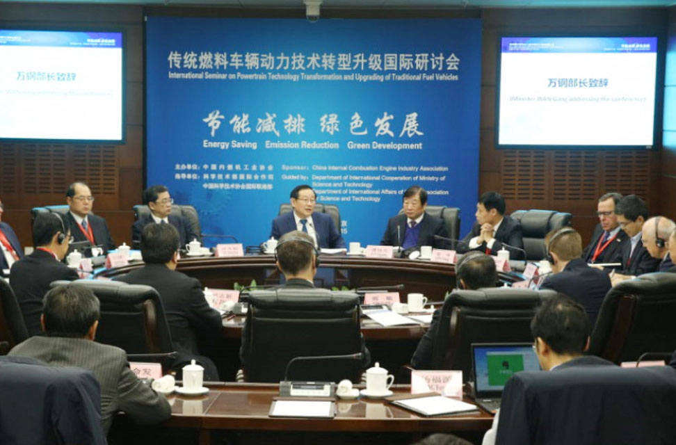 ���y(t��ng)ȼ��܇�v��(d��ng)�����g(sh��)�D(zhu��n)������(j��)��(gu��)�H��ӑ��(hu��)�ھ����_(k��i)